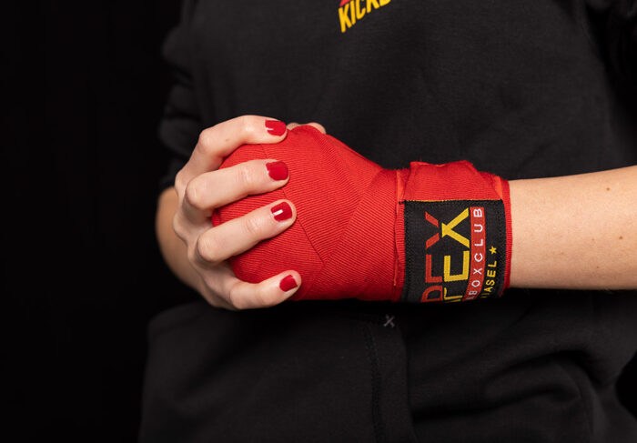 Boxing bandages red - Kickboxclub APEX Shop